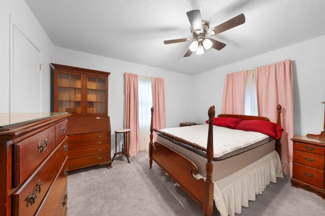 104 W Oak Street, Yantis, TX 75497