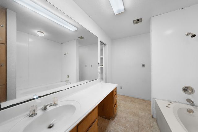 104 W Oak Street, Yantis, TX 75497