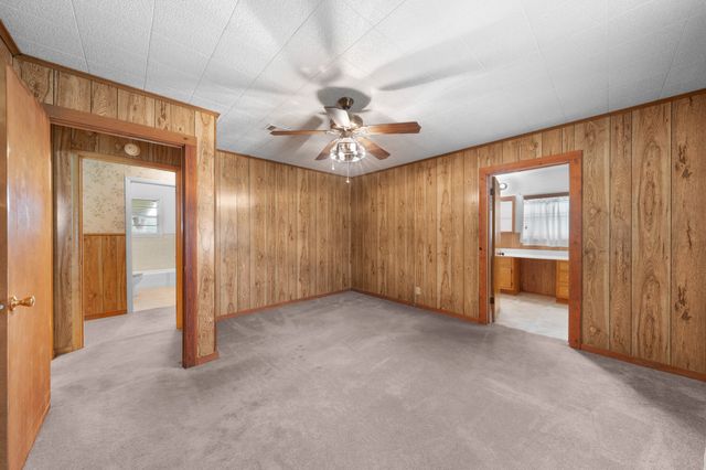 104 W Oak Street, Yantis, TX 75497