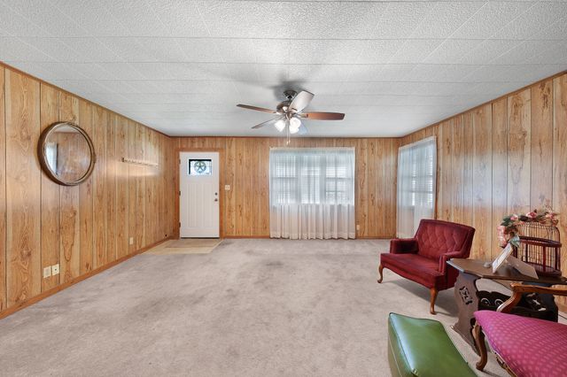 104 W Oak Street, Yantis, TX 75497