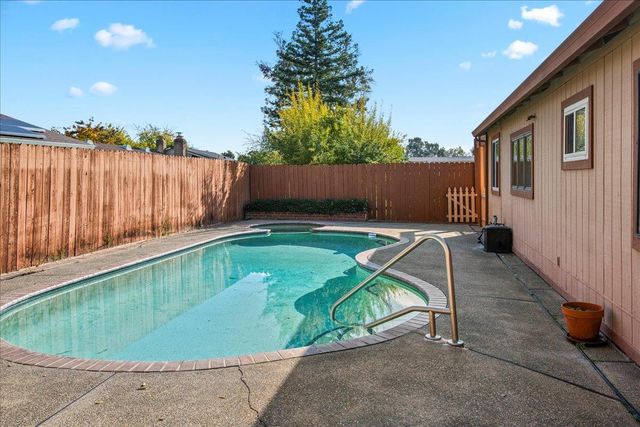 8020 Ramblewood Way, Citrus Heights, CA 95621