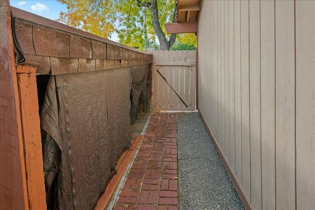 8020 Ramblewood Way, Citrus Heights, CA 95621