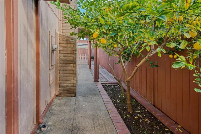 8020 Ramblewood Way, Citrus Heights, CA 95621