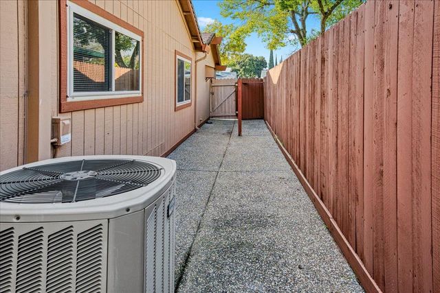 8020 Ramblewood Way, Citrus Heights, CA 95621
