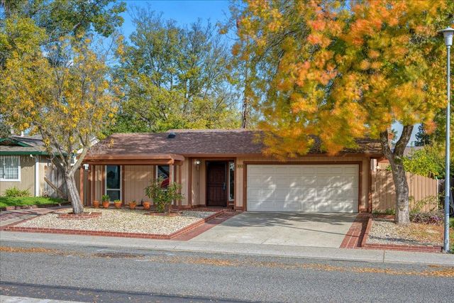 8020 Ramblewood Way, Citrus Heights, CA 95621