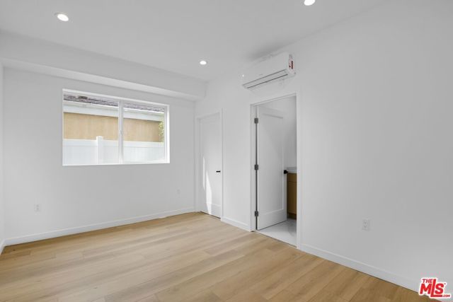 10826 Hesby Street, North Hollywood (los Angeles), CA 91601