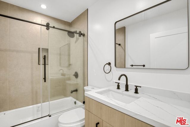 10826 Hesby Street, North Hollywood (los Angeles), CA 91601