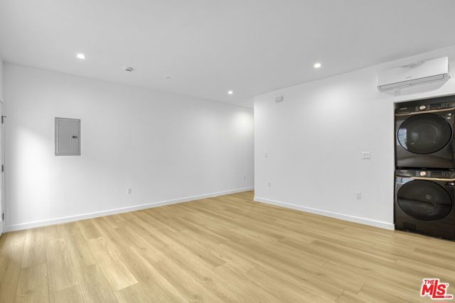 10826 Hesby Street, North Hollywood (los Angeles), CA 91601