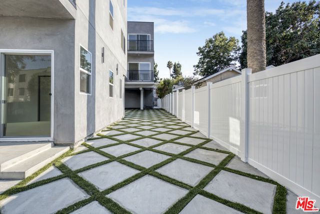 10826 Hesby Street, North Hollywood (los Angeles), CA 91601