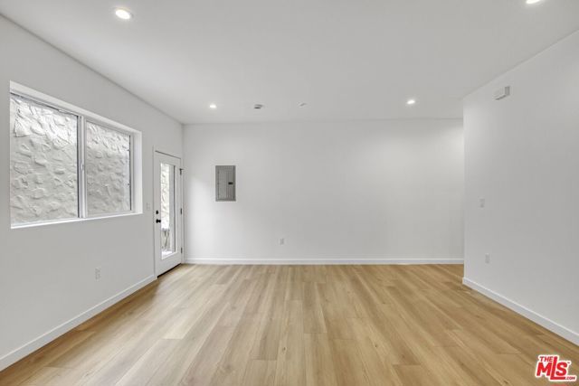 10826 Hesby Street, North Hollywood (los Angeles), CA 91601