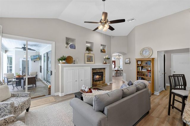 8052 LAUREL RIDGE DRIVE, Mount Dora, FL 32757