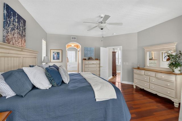 8052 LAUREL RIDGE DRIVE, Mount Dora, FL 32757
