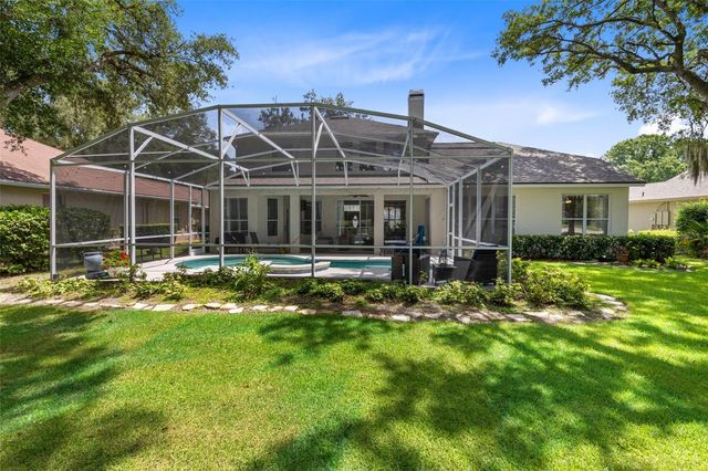 8052 LAUREL RIDGE DRIVE, Mount Dora, FL 32757
