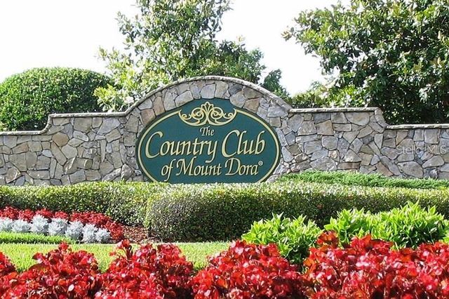 8052 LAUREL RIDGE DRIVE, Mount Dora, FL 32757