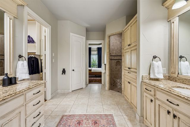 1608 Tuscan Ridge Circle, Southlake, TX 76092