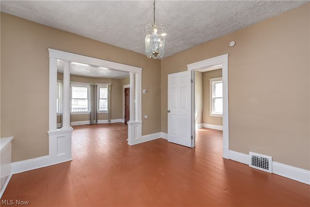 8206 Crumb Avenue, Cleveland, OH 44103