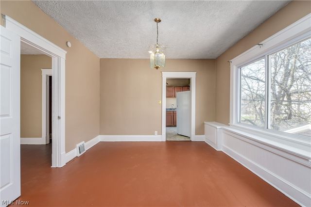 8206 Crumb Avenue, Cleveland, OH 44103