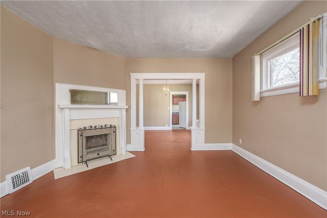 8206 Crumb Avenue, Cleveland, OH 44103