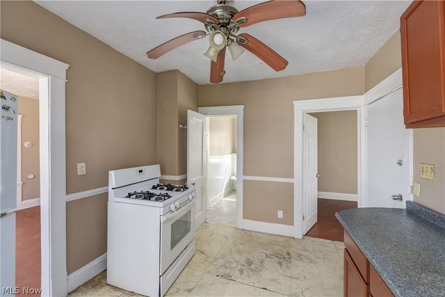 8206 Crumb Avenue, Cleveland, OH 44103