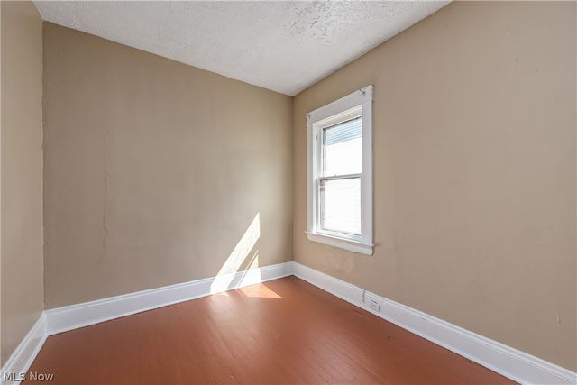 8206 Crumb Avenue, Cleveland, OH 44103