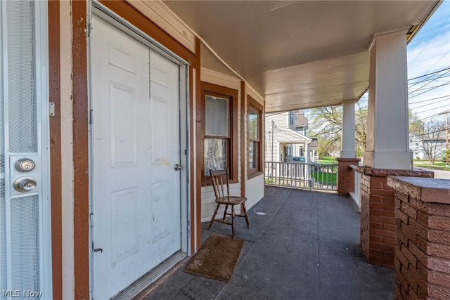 8206 Crumb Avenue, Cleveland, OH 44103