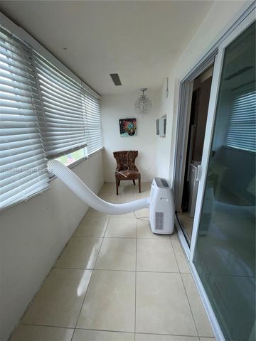 12 Dorchester A 12, West Palm Beach, FL 33417