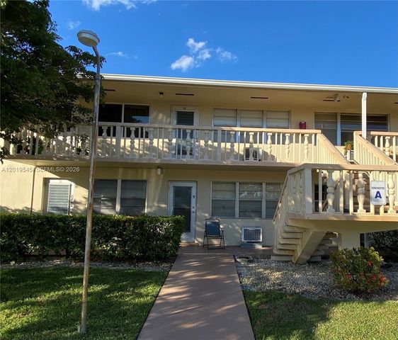 12 Dorchester A 12, West Palm Beach, FL 33417