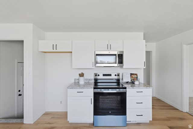 2102 W 5125 S, Roy, UT 84067
