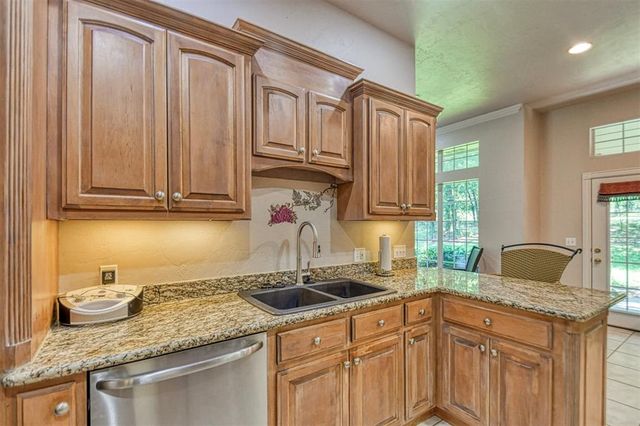 1408 Foxboro Lane, Blanchard, OK 73010