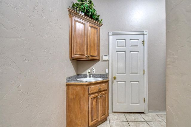 1408 Foxboro Lane, Blanchard, OK 73010