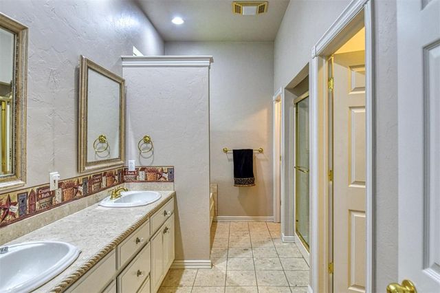 1408 Foxboro Lane, Blanchard, OK 73010