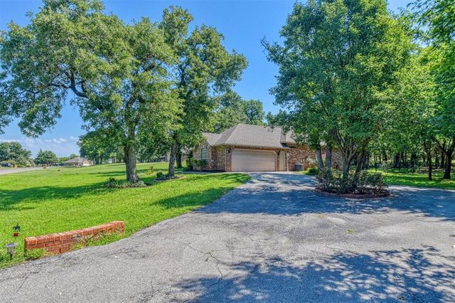 1408 Foxboro Lane, Blanchard, OK 73010