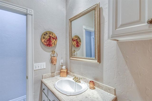 1408 Foxboro Lane, Blanchard, OK 73010
