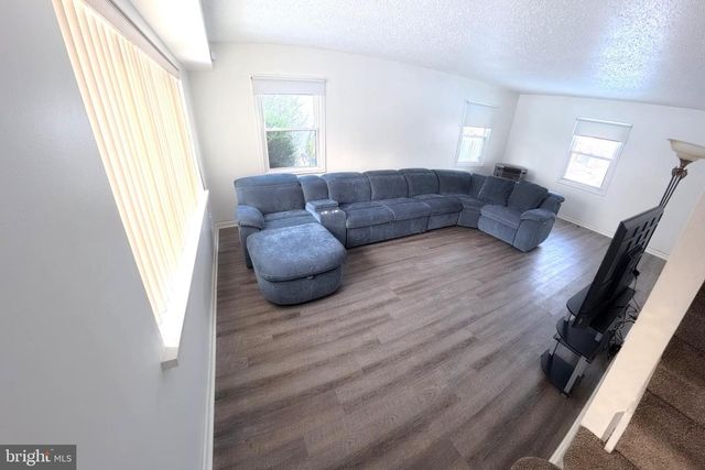 15 TIBER LN, Willingboro, NJ 08046