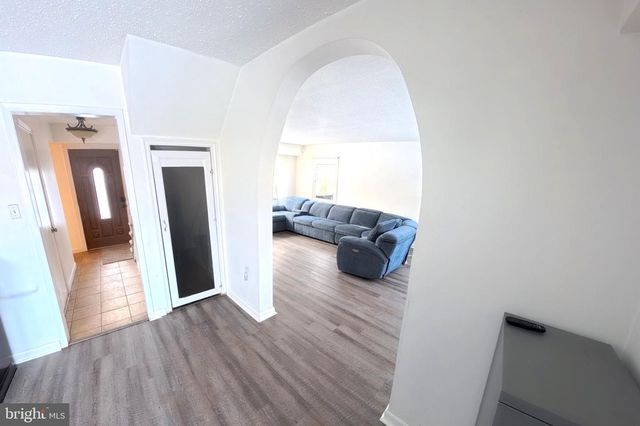 15 TIBER LN, Willingboro, NJ 08046