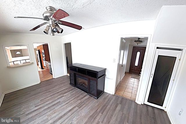 15 TIBER LN, Willingboro, NJ 08046