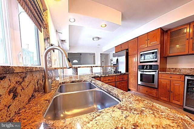 15 TIBER LN, Willingboro, NJ 08046