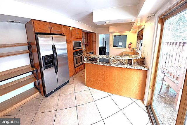 15 TIBER LN, Willingboro, NJ 08046