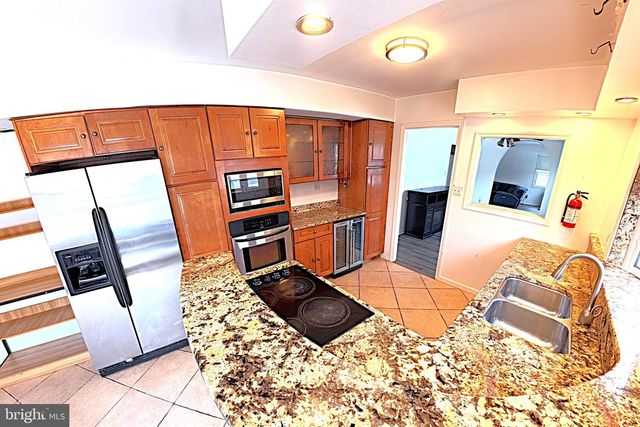 15 TIBER LN, Willingboro, NJ 08046