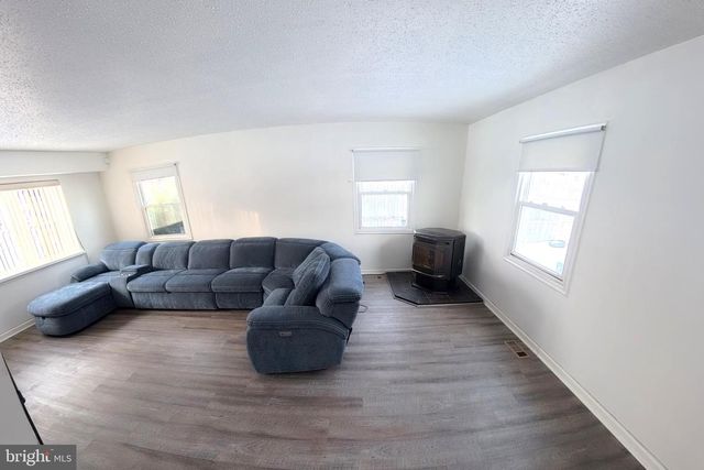 15 TIBER LN, Willingboro, NJ 08046