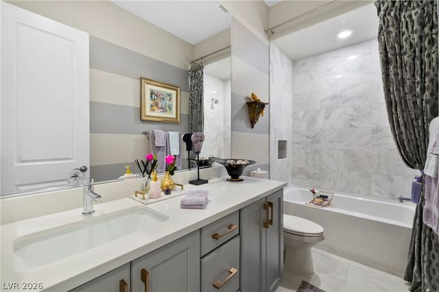 68 Strada Caruso, Henderson, NV 89011