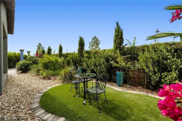 68 Strada Caruso, Henderson, NV 89011