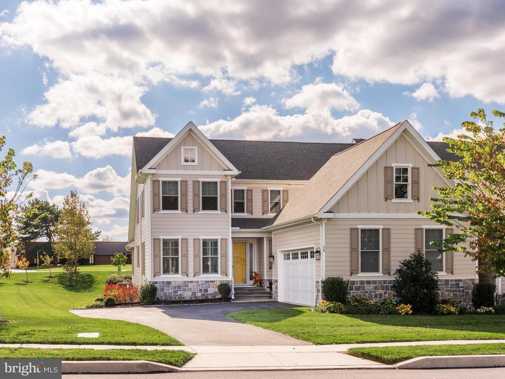 24 RADNOR LN, Kennett Square, PA 19348