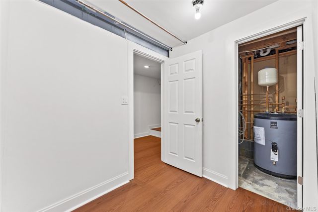 15 Pershing Avenue, Locust Valley, NY 11560