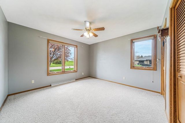 1166 APPLE BLOSSOM DRIVE, Neenah, WI 54956