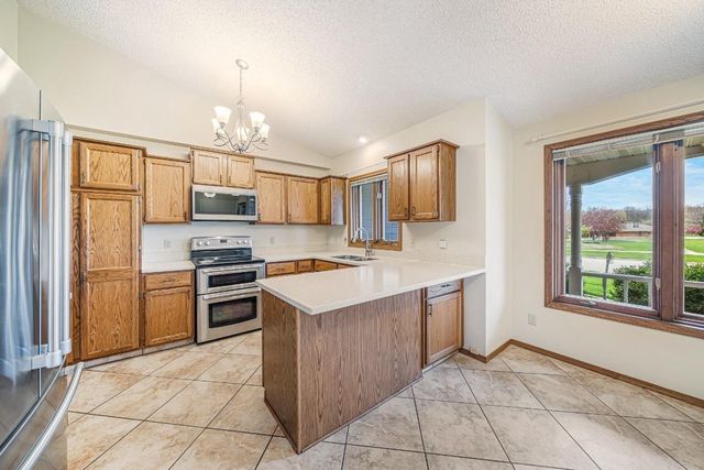 1166 APPLE BLOSSOM DRIVE, Neenah, WI 54956