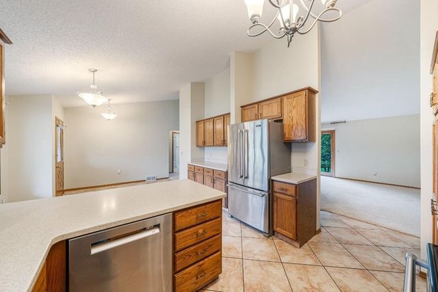 1166 APPLE BLOSSOM DRIVE, Neenah, WI 54956