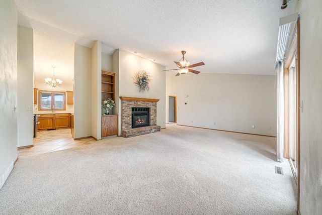 1166 APPLE BLOSSOM DRIVE, Neenah, WI 54956