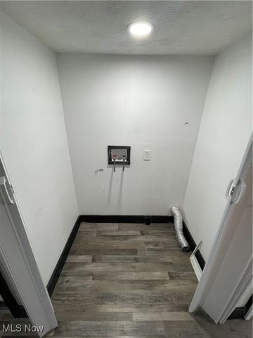 375 McGowan Street, Akron, OH 44306