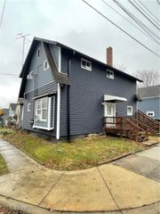 375 McGowan Street, Akron, OH 44306